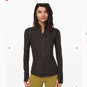 Lululemon sz 2 Define Jacket NWT Evergreen Multi